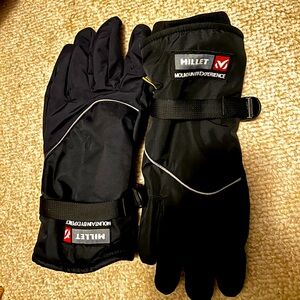 Winter gloves